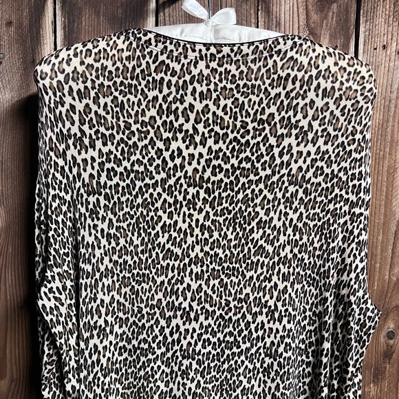 Chico’s Travelers Classic Animal Leopard Print Luxury Button Cardigan Sz L - Picture 8 of 10